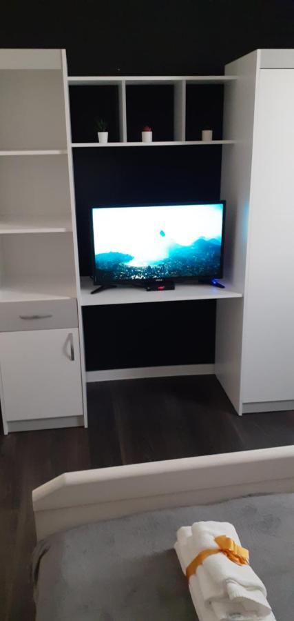 Apartman Mici Ni Eksteriør bilde